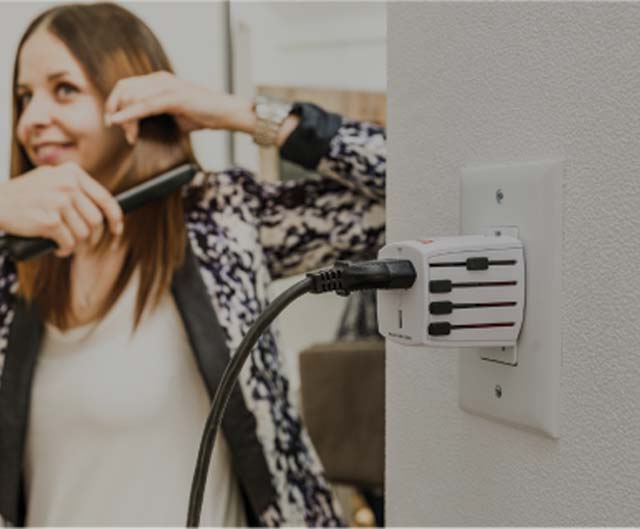 SKROSS World Adapter MUV Micro
