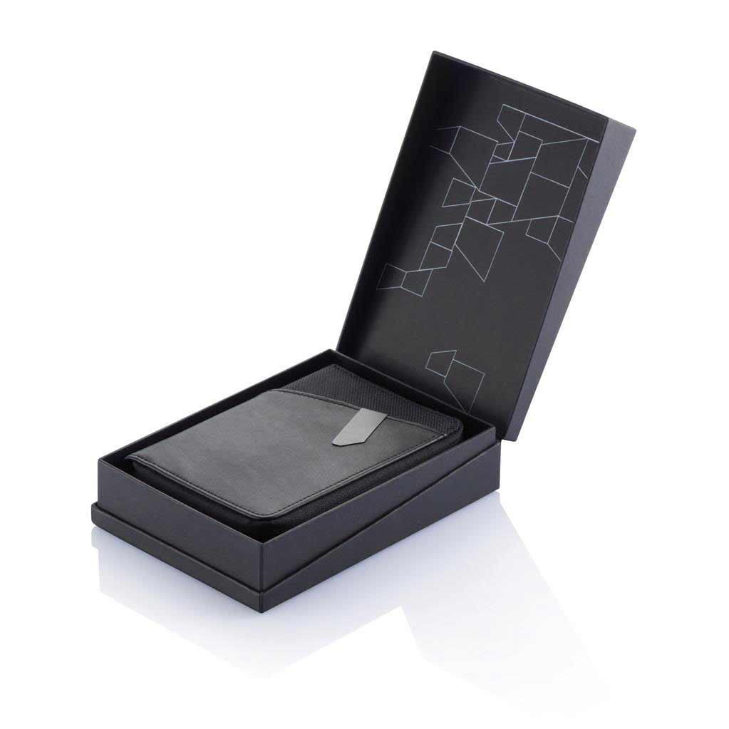XDDESIGN Komo Passport Holder in Genuine Leather